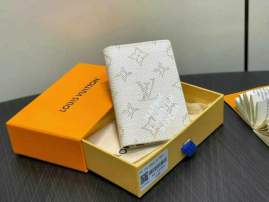 Picture of Louis Vuitton Wallets _SKUfw220044060fw